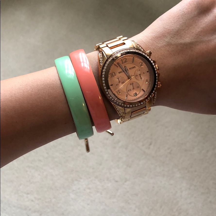 Arm Candy